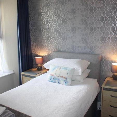 אילפרקומב Harcourt Hotel מראה חיצוני תמונה