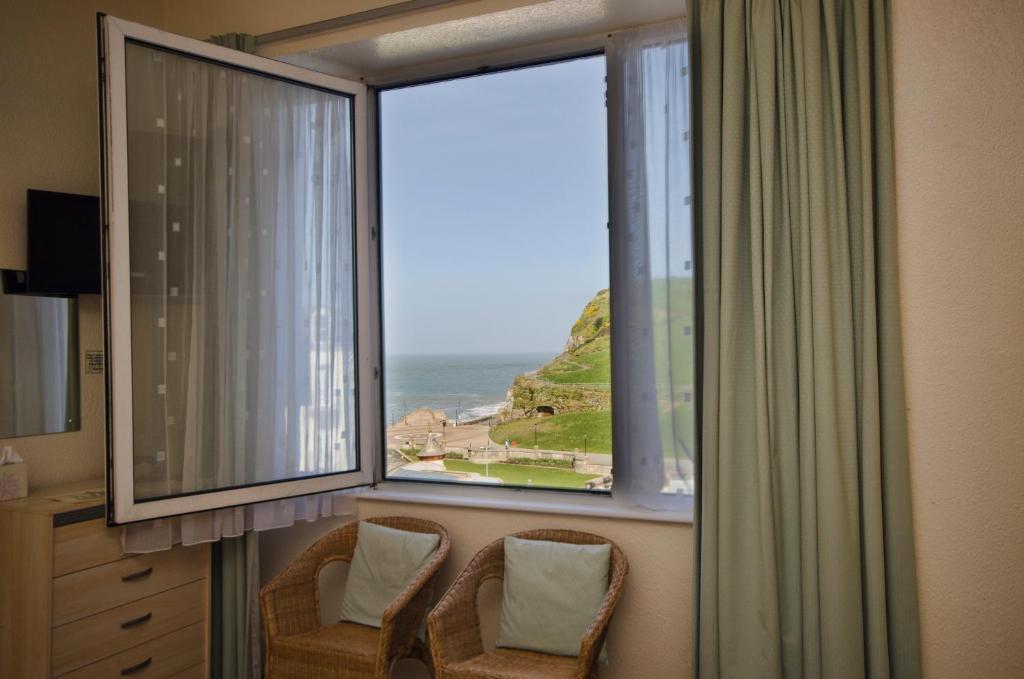 אילפרקומב Harcourt Hotel מראה חיצוני תמונה
